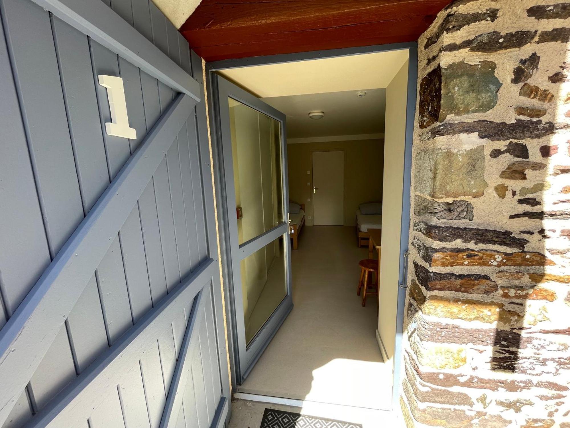 Auberge Val Sans Retour Trehorenteuc Extérieur photo